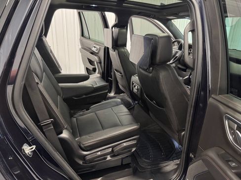 Used 2021 Chevrolet Tahoe RST w/ Luxury Package AWD/4WD image 36