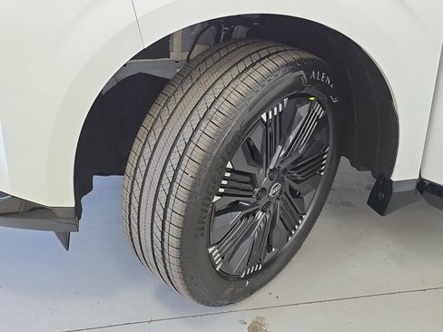 New 2026 Nissan Murano Platinum image 33