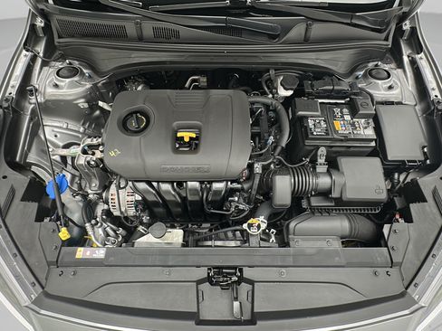 Used 2024 Kia Forte LXS w/ LXS Technology Package FWD image 21