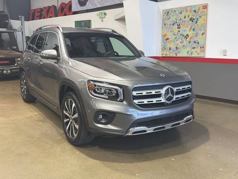 Used 2022 Mercedes-Benz GLB 250 4MATIC image 6