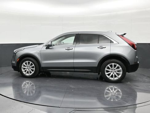Certified 2023 Cadillac XT4 Luxury FWD image 2