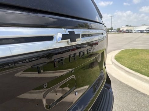 Used 2021 Chevrolet Tahoe High Country w/ Premium Package AWD/4WD image 41