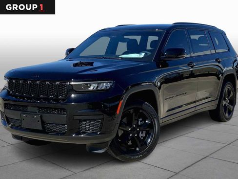 Used 2023 Jeep Grand Cherokee L Altitude image 1