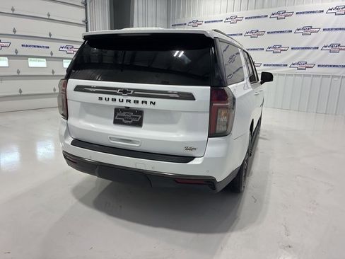 Used 2021 Chevrolet Suburban Z71 w/ Z71 Off-Road Package image 11