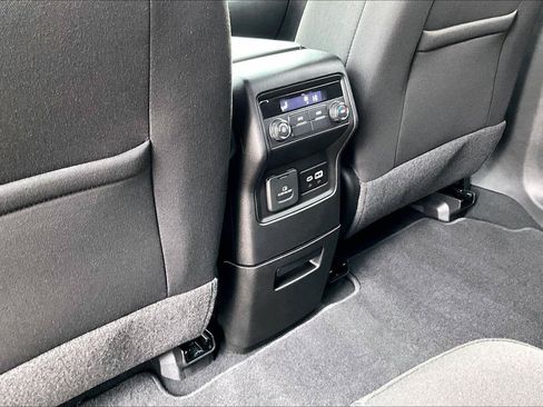 Used 2023 GMC Acadia SLE w/ Driver Convenience Package AWD/4WD image 34