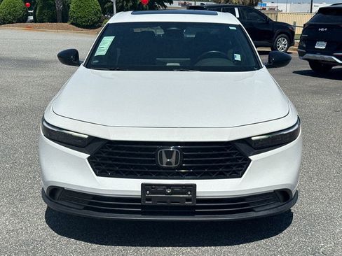 Used 2024 Honda Accord Sport image 8