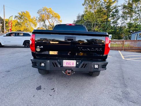 Used 2017 Toyota Tundra SR5 image 5