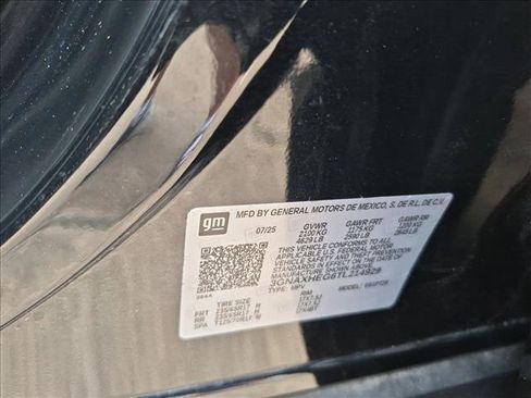 Used 2026 Chevrolet Equinox LT w/ Convenience Package II FWD image 24