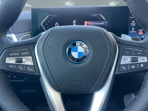 New 2026 BMW X5 xDrive50e image 16