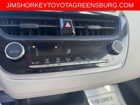 Used 2024 Toyota Corolla LE FWD image 30