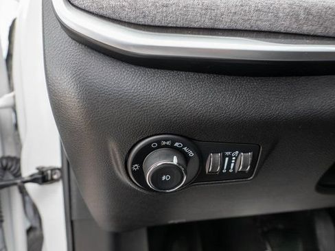 Used 2022 Jeep Compass Latitude AWD/4WD image 21