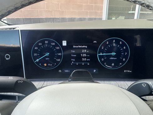 Used 2025 Hyundai Santa Fe Calligraphy FWD image 17