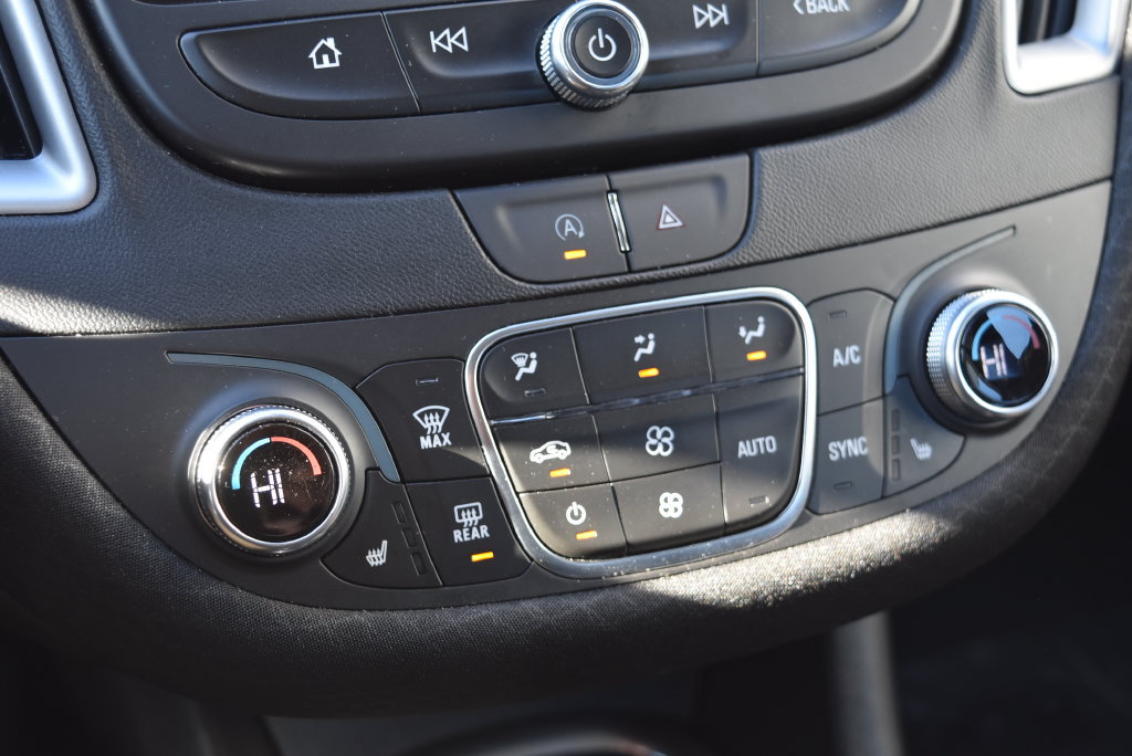Used 2024 Chevrolet Malibu LT FWD image 15