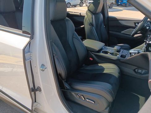 Used 2023 Acura MDX A-Spec image 18