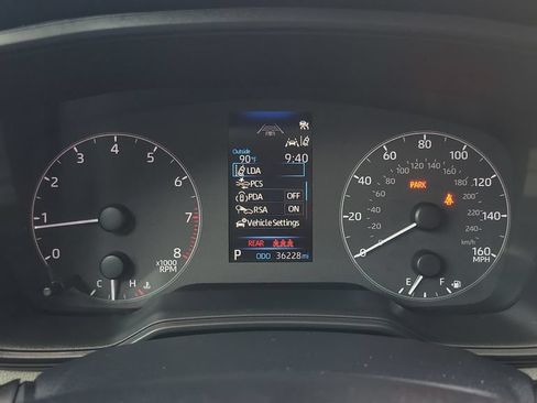 Used 2024 Toyota Corolla Cross L FWD image 21