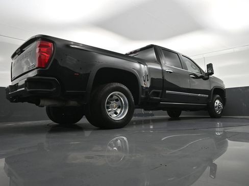 Used 2026 Chevrolet Silverado 3500 High Country w/ High Country Premium Package AWD/4WD image 29