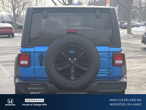 Used 2022 Jeep Wrangler Unlimited Sport image 18