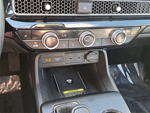 Used 2022 Honda Civic Touring image 29