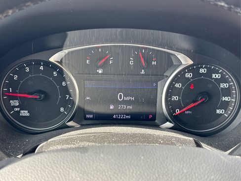 Used 2023 GMC Terrain SLT w/ Tech Package image 21