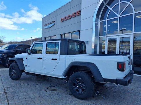 New 2026 Jeep Gladiator Sport AWD/4WD image 9