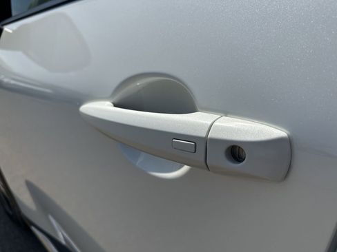 Used 2021 Nissan Rogue SL AWD/4WD image 9