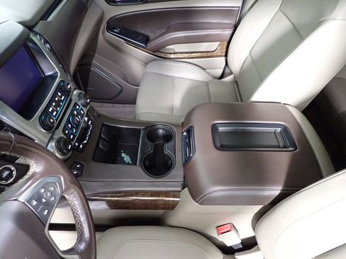 Used 2019 Chevrolet Tahoe LT AWD/4WD image 35