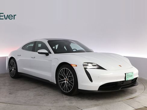 Used 2023 Porsche Taycan RWD image 13