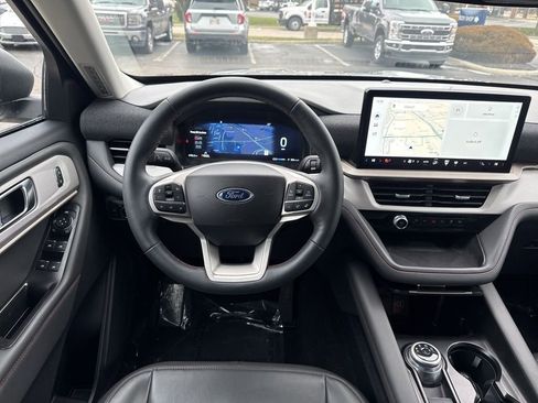 New 2025 Ford Explorer Active w/ Active Comfort Package image 15