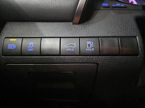 Used 2024 Toyota Camry SE FWD image 18