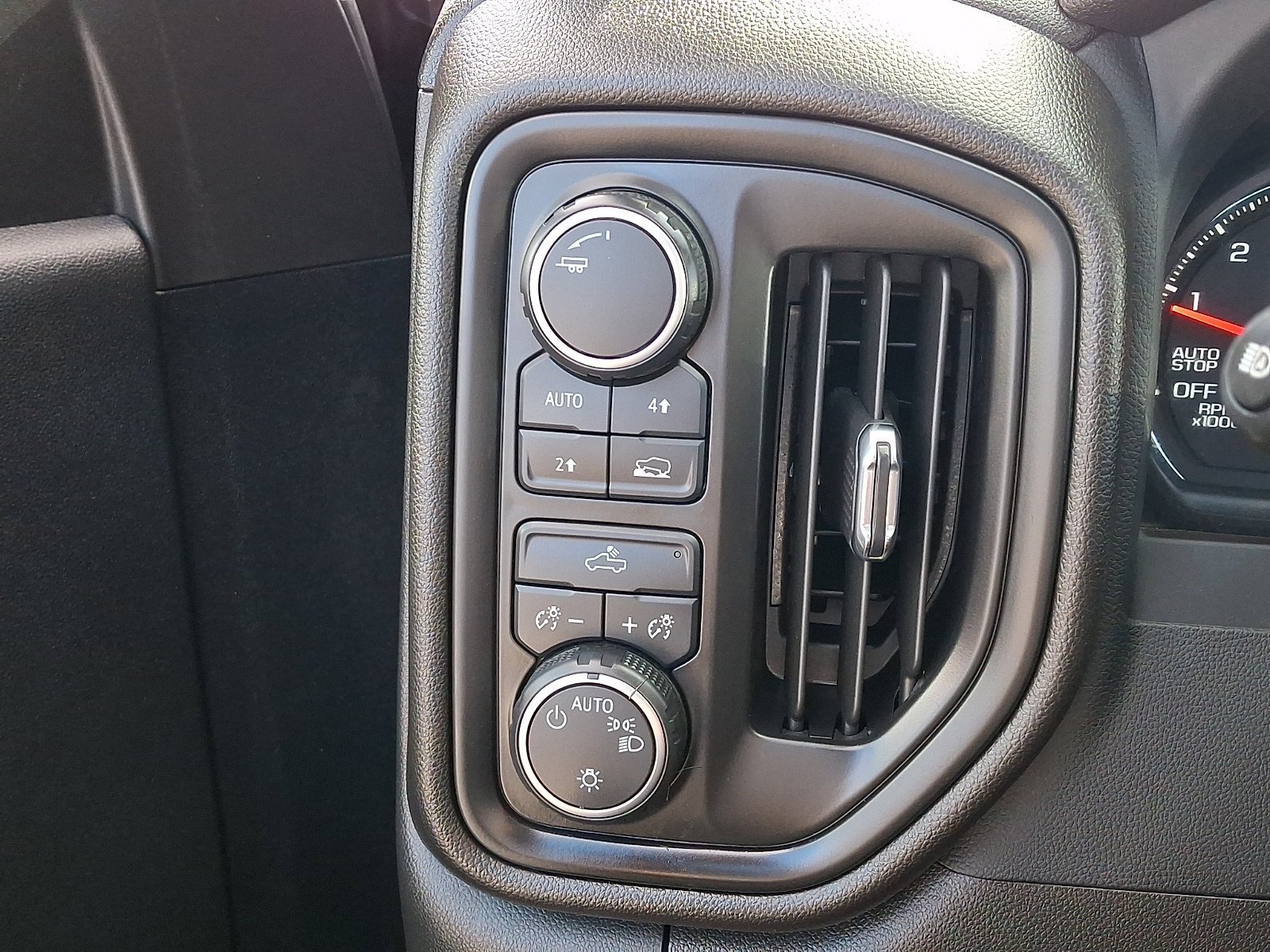 Used 2023 Chevrolet Silverado 1500 Custom w/ LPO, Dark Essentials Package AWD/4WD image 23