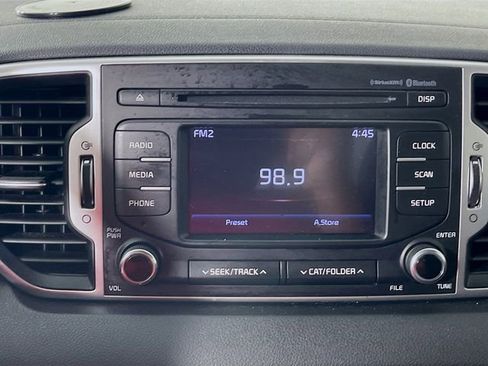 Used 2018 Kia Sportage LX image 15