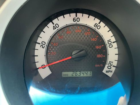 Used 2015 Toyota Tacoma 4x4 Double Cab w/ TRD Sport Package image 17