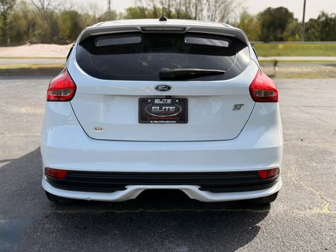 Used 2017 Ford Focus ST image 8