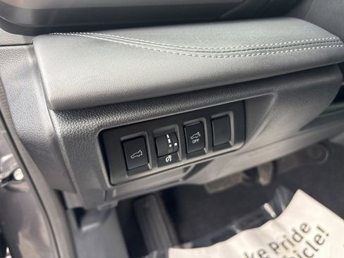 Used 2025 Subaru Outback Touring image 22