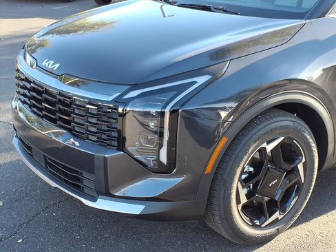 Used 2026 Kia Sportage EX image 8