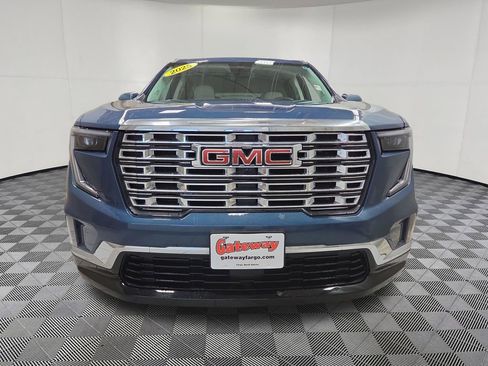 Used 2025 GMC Acadia Denali w/ LPO, Floor Liner Package AWD/4WD image 4