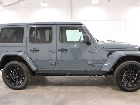 Used 2025 Jeep Wrangler Sahara 4xe w/ Safety Group image 11