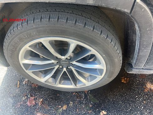 Used 2022 Jeep Wagoneer Series III w/ Premium Group I image 14