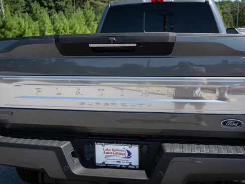 Used 2022 Ford F450 Platinum w/ FX4 Off-Road Package AWD/4WD image 20