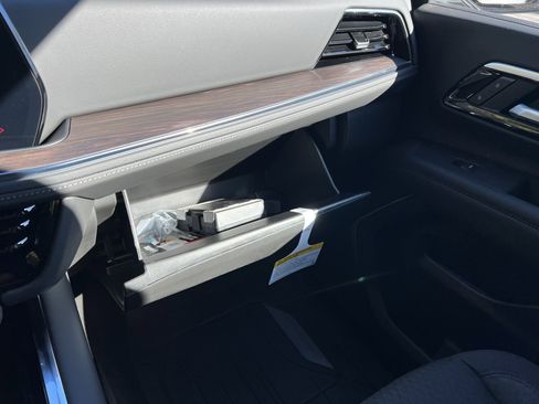 New 2026 Chevrolet Tahoe LS image 29