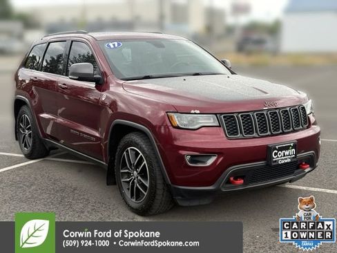 Used 2017 Jeep Grand Cherokee Trailhawk w/ Trailhawk Luxury Group AWD/4WD image 1
