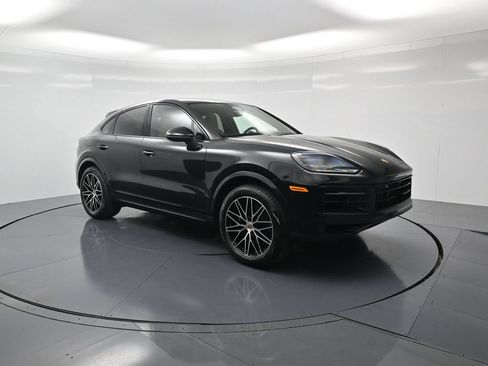 Certified 2026 Porsche Cayenne Coupe AWD/4WD image 32