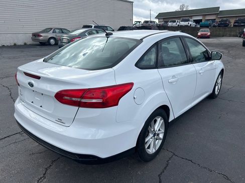 Used 2016 Ford Focus SE image 6