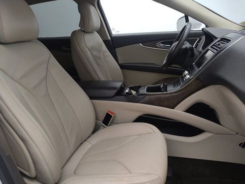 Used 2016 Lincoln MKX Reserve w/ Enhanced Security Package image 21