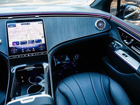 Certified 2023 Mercedes-Benz EQE 350+ Sedan w/ Exclusive Trim Package image 15