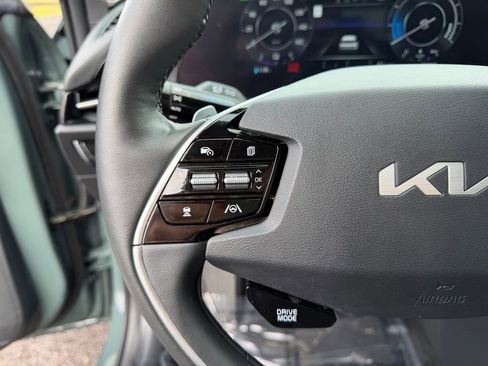 Used 2023 Kia Niro Wind w/ Wind Preserve Package image 17