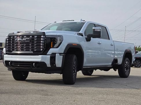 New 2026 GMC Sierra 3500 Denali Ultimate AWD/4WD image 14