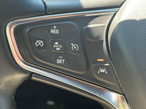 Used 2024 Chevrolet Equinox LT AWD/4WD image 21