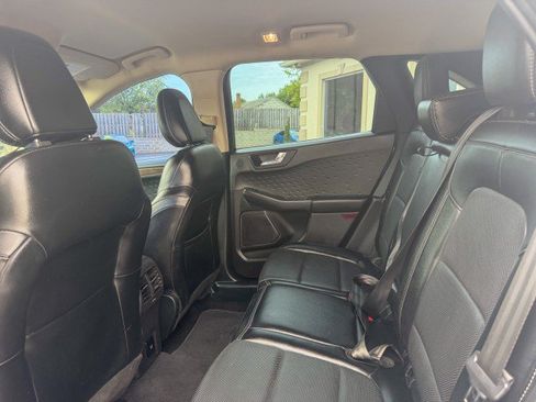 Used 2020 Ford Escape Titanium AWD/4WD image 6