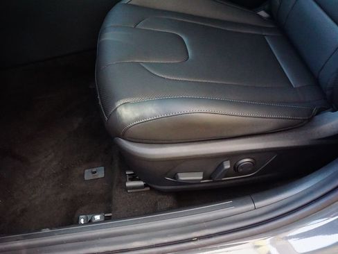 New 2026 Hyundai Elantra Limited FWD image 17